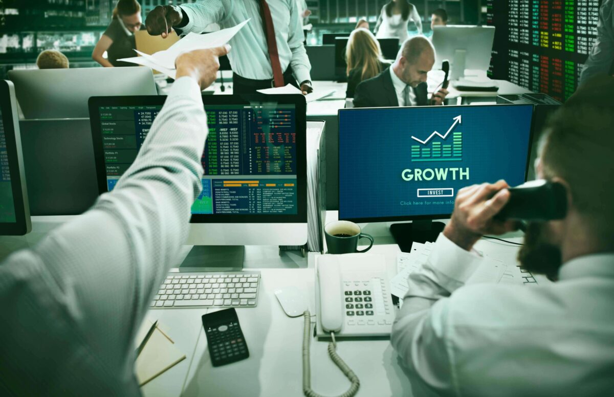 grwoth-business-launch-success-improvement-concept (1)